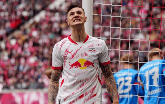 1.96米锋霸塞斯科争夺战白热化！阿森纳8000万镑目标恐遭沙特截胡？