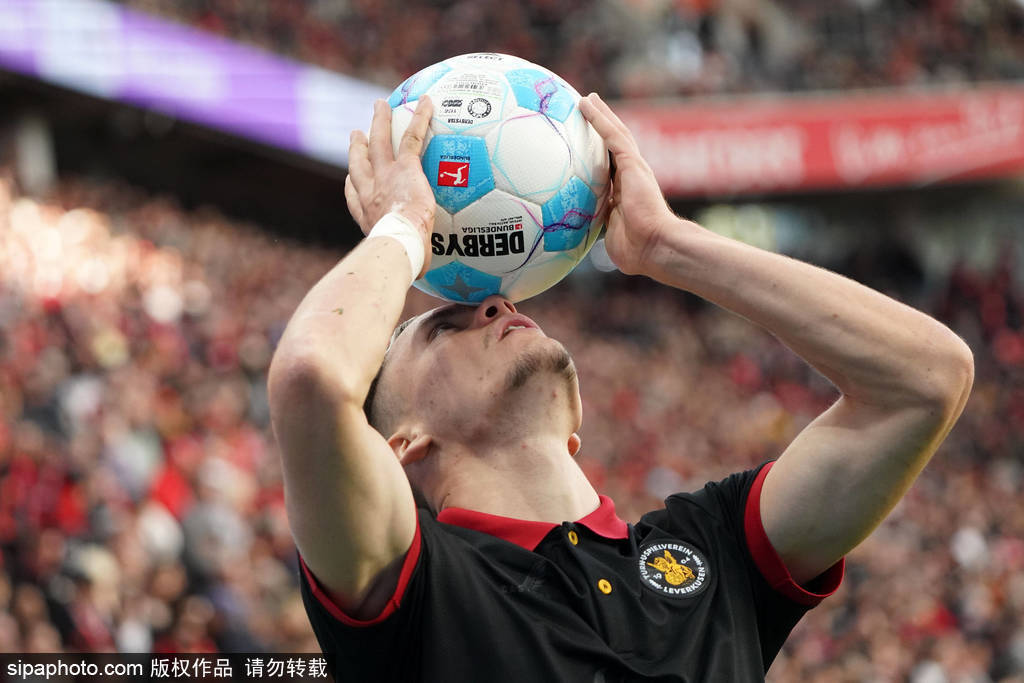 3400万镑！利物浦青训瑰宝转投德甲豪门，4000万新援即将体检